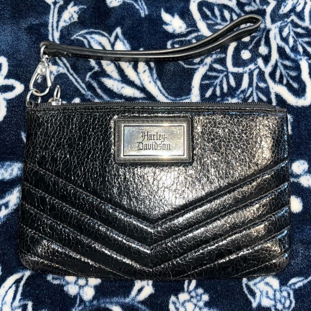Harley Davidson Women's Crackled Quilted Chevron Clutch